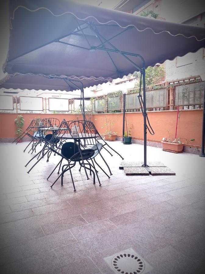 Domus Pio XI Bed & Breakfast Rome Exterior photo
